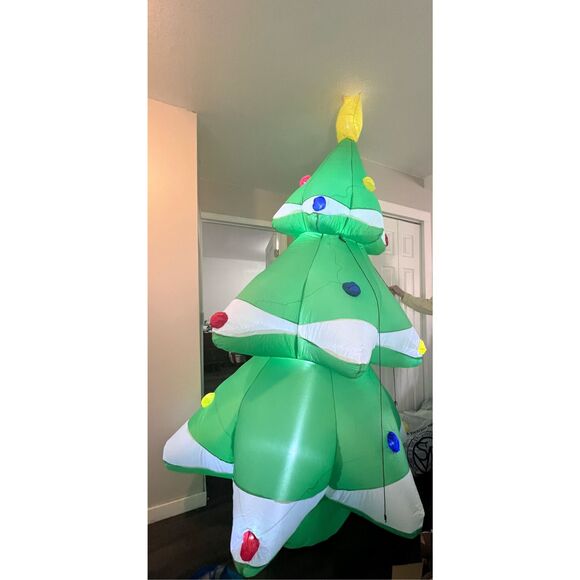 Gemmy 10.5-ft Lighted Christmas Tree Christmas Inflatable at  Gemmy Christmas 10 Foot inflatable christmas tree